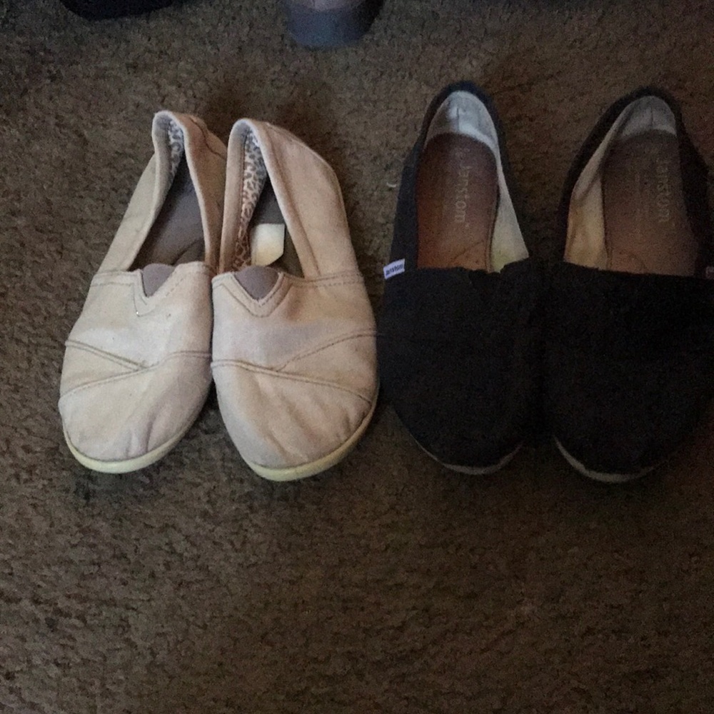 Off brand shoes like TOMS